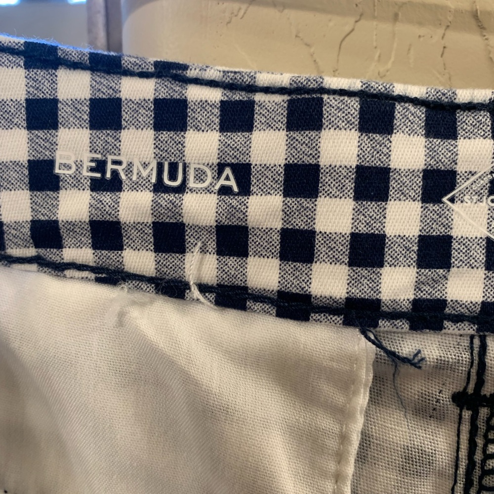 St. John's Bay Navy and White Checkered Shorts